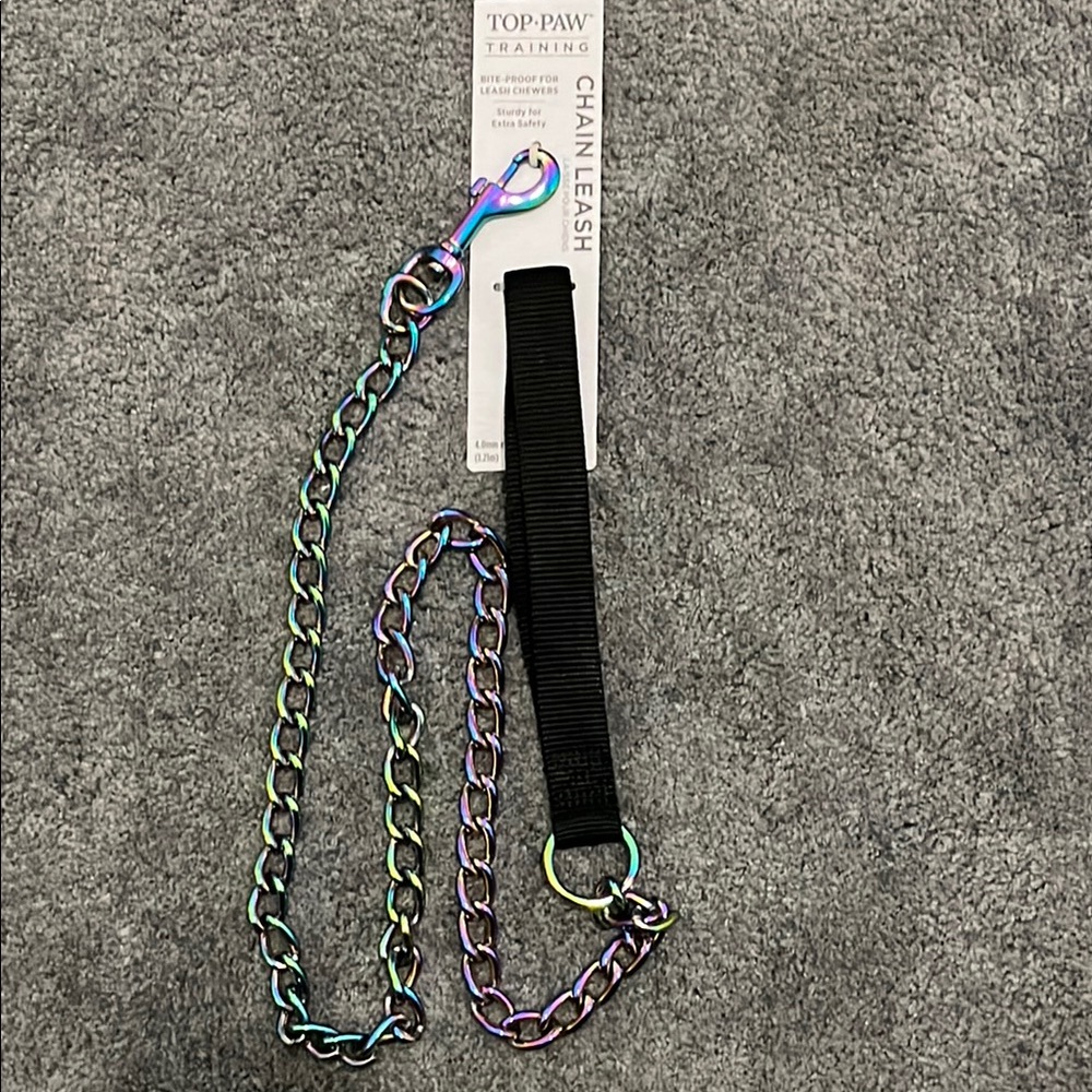 Dog Top Paw training leash. Bite proof 4’ with metallic chain NWT